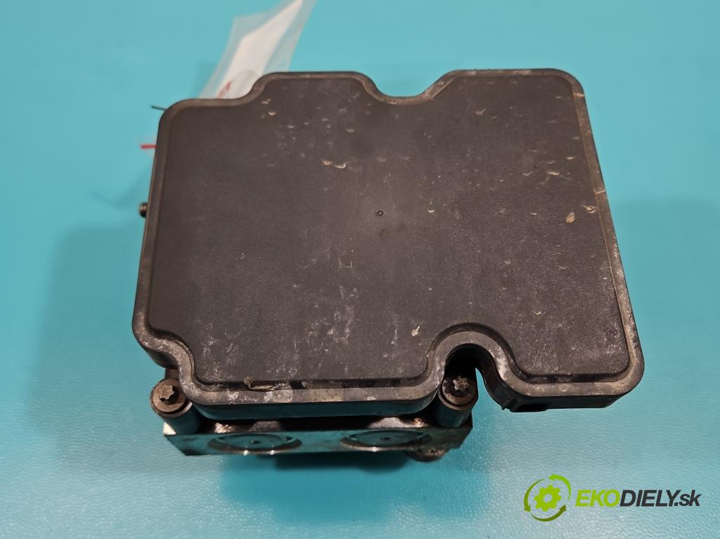 Dacia Sandero II 2012-2020 1.1 16V 75 HP manual 55 kW 1149 cm3 5- čerpadlo abs 476608644R (Pumpa ABS)