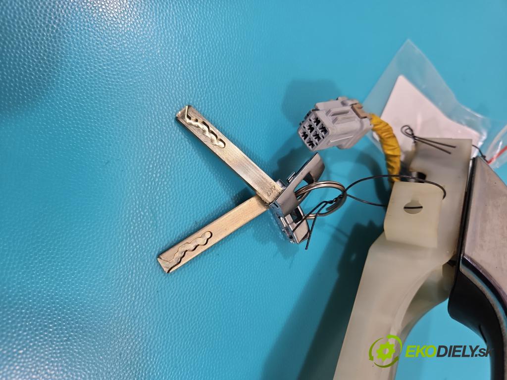 Kia Optima IV 2015-2020 1.7 crdi 141 HP automatic 104 kW 1685 cm3 5- rukoväť predné ľavé mimo:  (Vonkajšie predné ľavé)