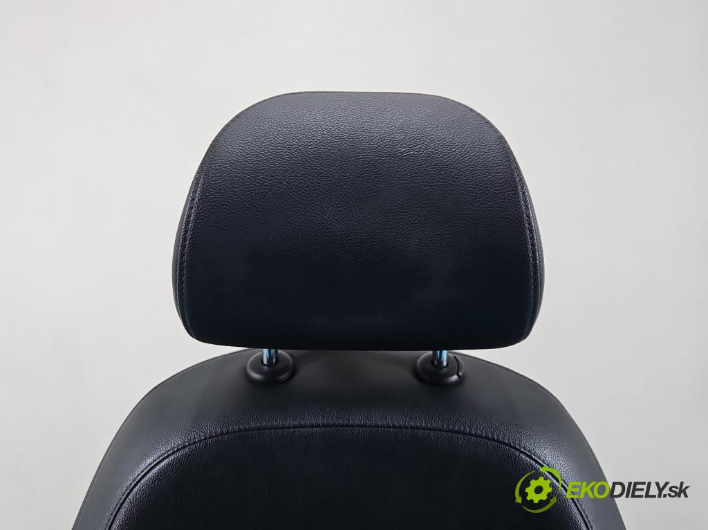 Kia Optima IV 2015-2020 1.7 crdi 141 HP automatic 104 kW 1685 cm3 5- Sedačka ľavý  (Sedačka, sedadlo)