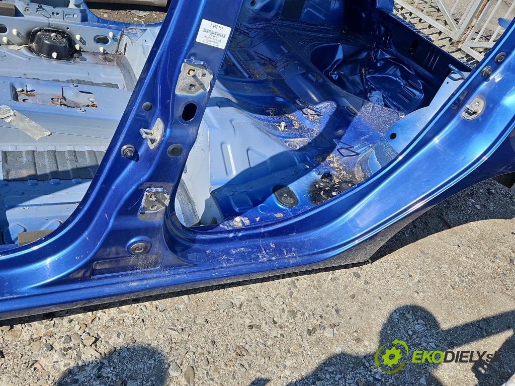 Dacia Sandero II 2012-2020 1.1 16V 75 hp manual 55 kW 1149 cm3 5- práh levý  (Ostatní)