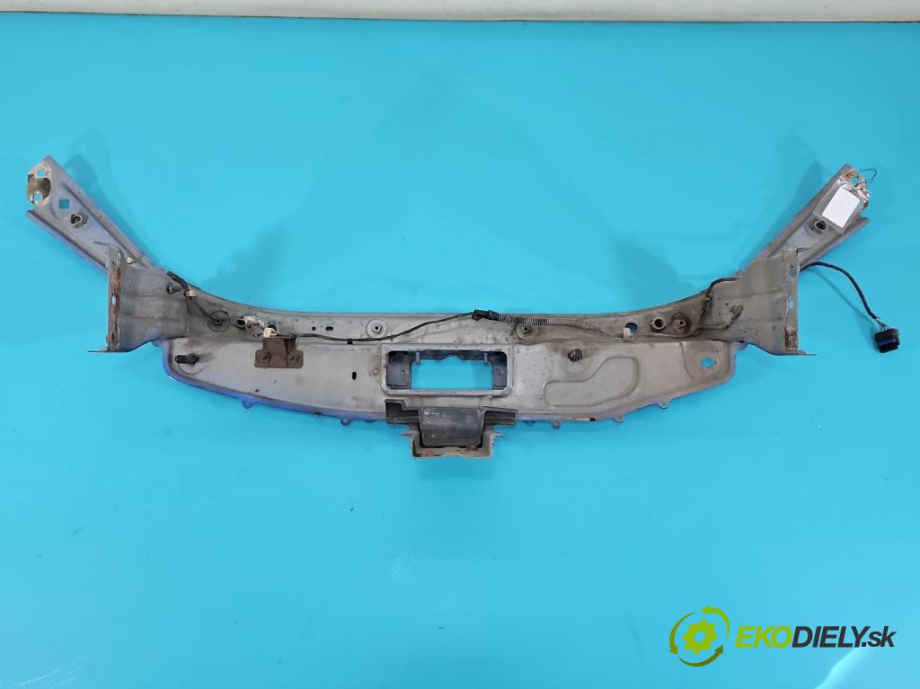 Dacia Sandero II 2012-2020 1.1 16V 75 hp manual 55 kW 1149 cm3 5- stěna přední  (Výztuhy přední)