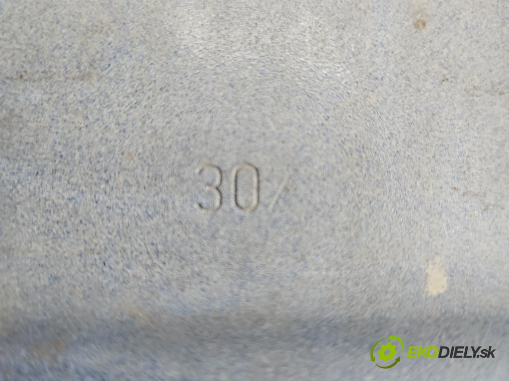 Dacia Sandero II 2012-2020 1,2.0 16V 75 hp manual 55 kW 1149 cm3 5- výztuha nárazníku přední