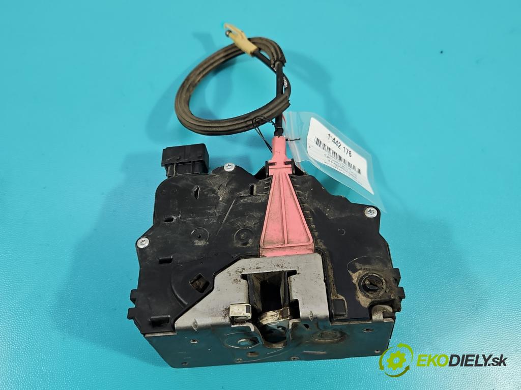 Opel Corsa E 2014-2019 1.4 16V 90 hp manual 66 kW 1398 cm3 5- zámek zadní levý 13431842