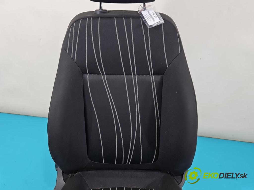 Opel Corsa D 2006-2014 1.2 16V 80 HP manual 59 kW 1229 cm3 5- Sedačka pravý  (Sedačka, sedadlo)