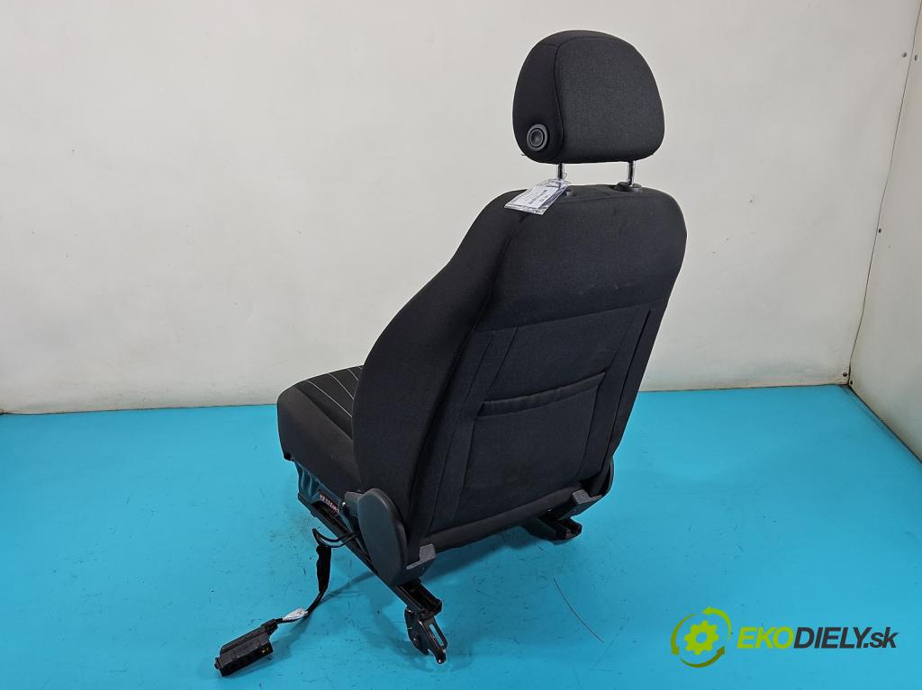 Opel Corsa D 2006-2014 1.2 16V 80 HP manual 59 kW 1229 cm3 5- Sedačka pravý  (Sedačka, sedadlo)