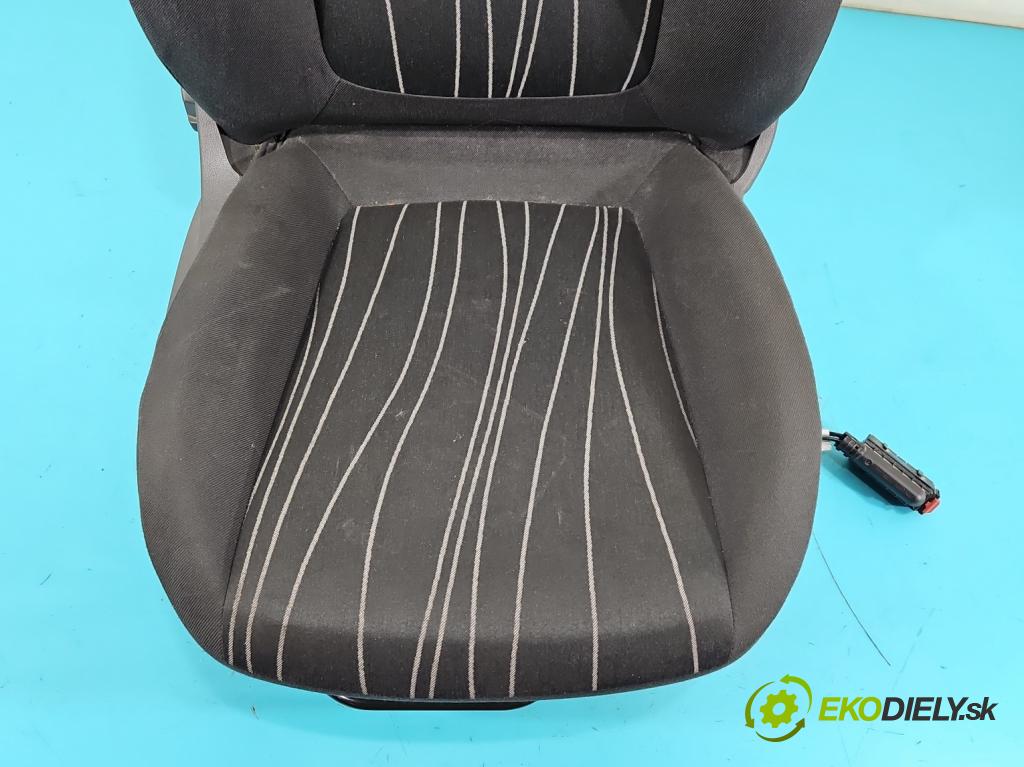 Opel Corsa D 2006-2014 1.2 16V 80 HP manual 59 kW 1229 cm3 5- Sedačka pravý  (Sedačka, sedadlo)