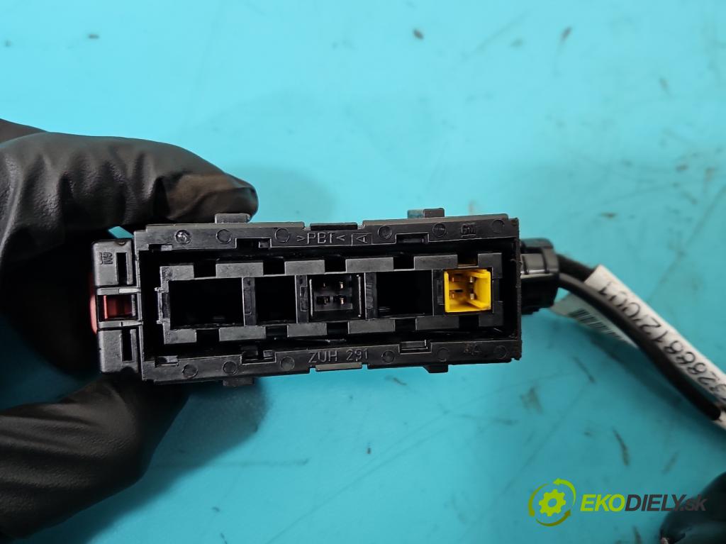 Opel Corsa D 2006-2014 1.2 16V 80 HP manual 59 kW 1229 cm3 5- Sedačka pravý  (Sedačka, sedadlo)