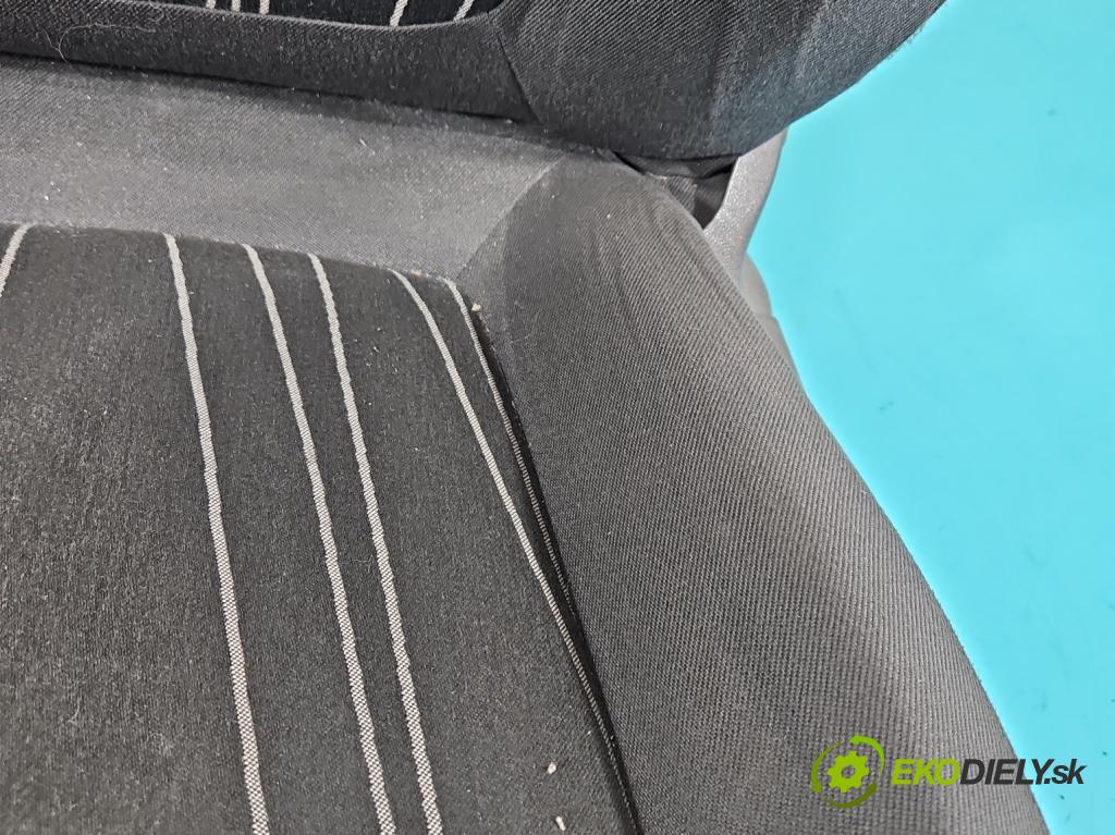 Opel Corsa D 2006-2014 1.2 16V 80 HP manual 59 kW 1229 cm3 5- Sedačka ľavý  (Sedačka, sedadlo)