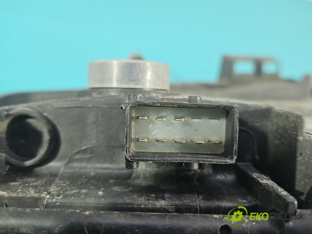 Opel Corsa D 2006-2014 1.2 16V 80 HP manual 59 kW 1229 cm3 5- Reflektor: pravý 13186382 (Svetlo predné pravé)