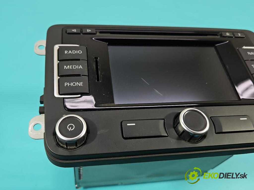 Vw Passat B7 2010-2014 2.0 tdi CFF 140 HP manual 103 kW 1968 cm3 5- Radio originál 3C8035279