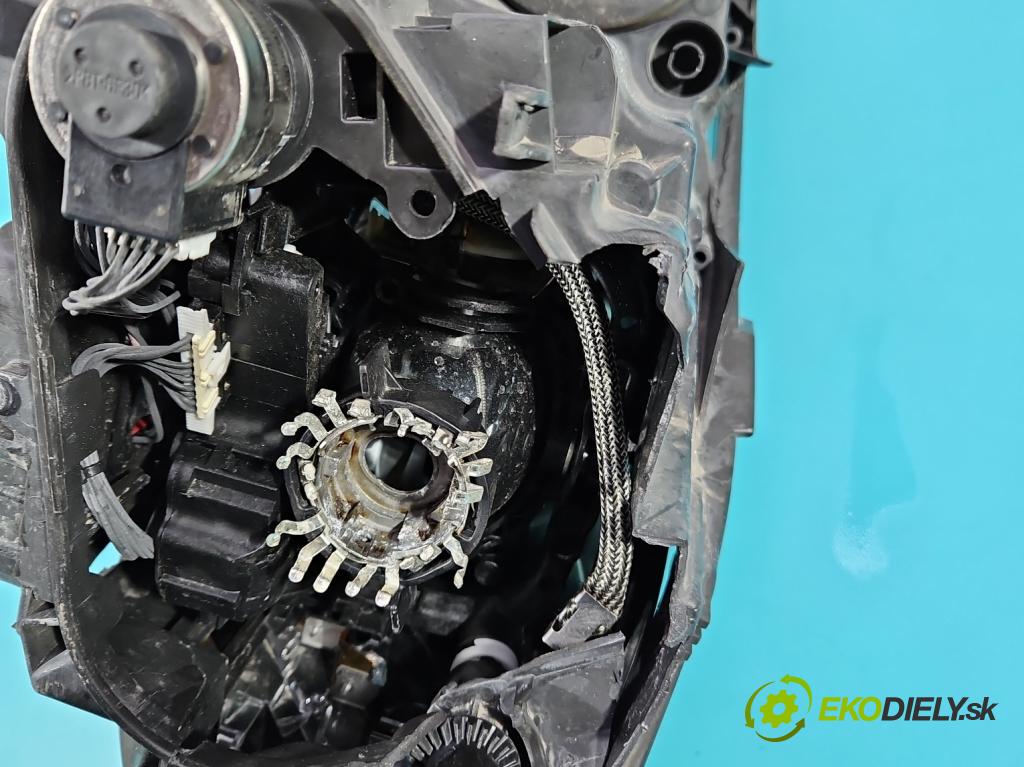 Vw Passat B7 2010-2014 2.0 tdi 140 HP manual 103 kW 1968 cm3 5- Reflektor: pravý 3AB941752 (Svetlo predné pravé)