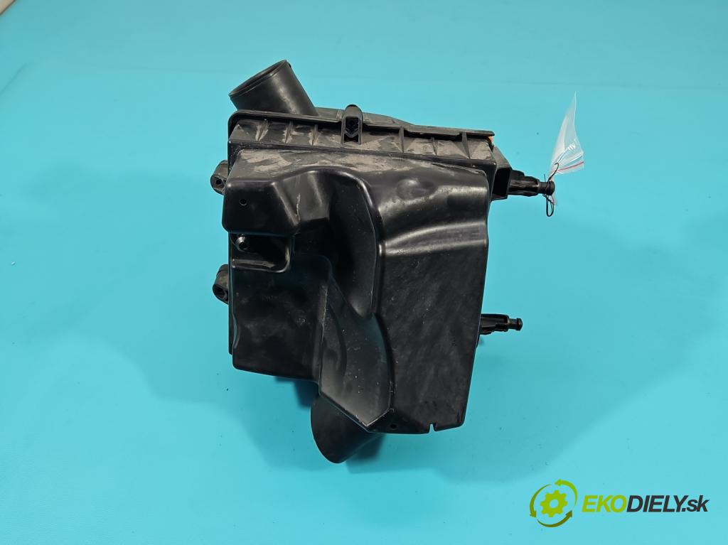 Opel Corsa D 2006-2014 1.2 16V 80 HP manual 59 kW 1229 cm3 5- obal filtra vzduchu 55557185 (Obal filtra vzduchu)