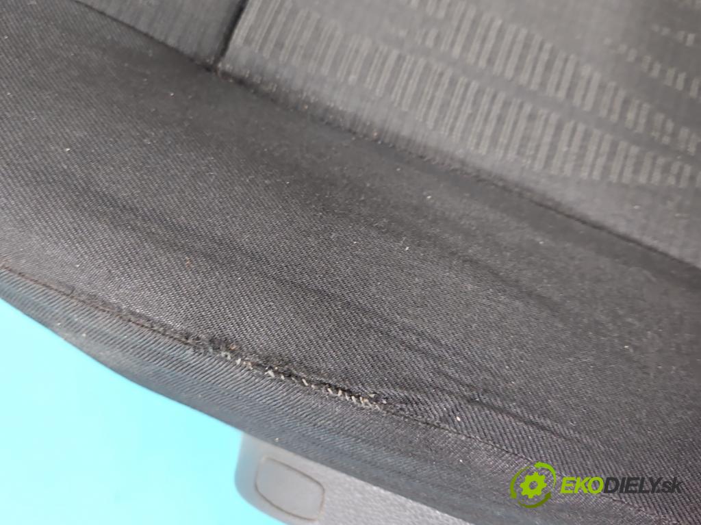 Dacia Duster I 2010-2018 1.6 16V 105 HP manual 77 kW 1598 cm3 5- Sedačka ľavý  (Sedačka, sedadlo)