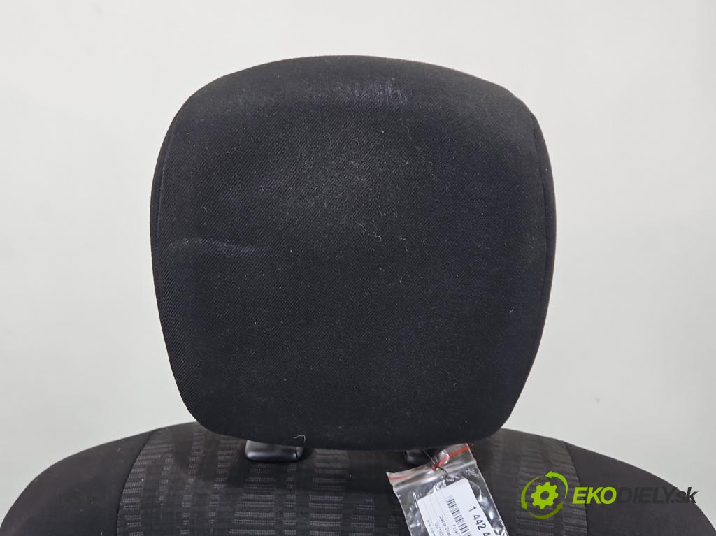 Dacia Duster I 2010-2018 1.6 16V 105 HP manual 77 kW 1598 cm3 5- Sedačka ľavý  (Sedačka, sedadlo)