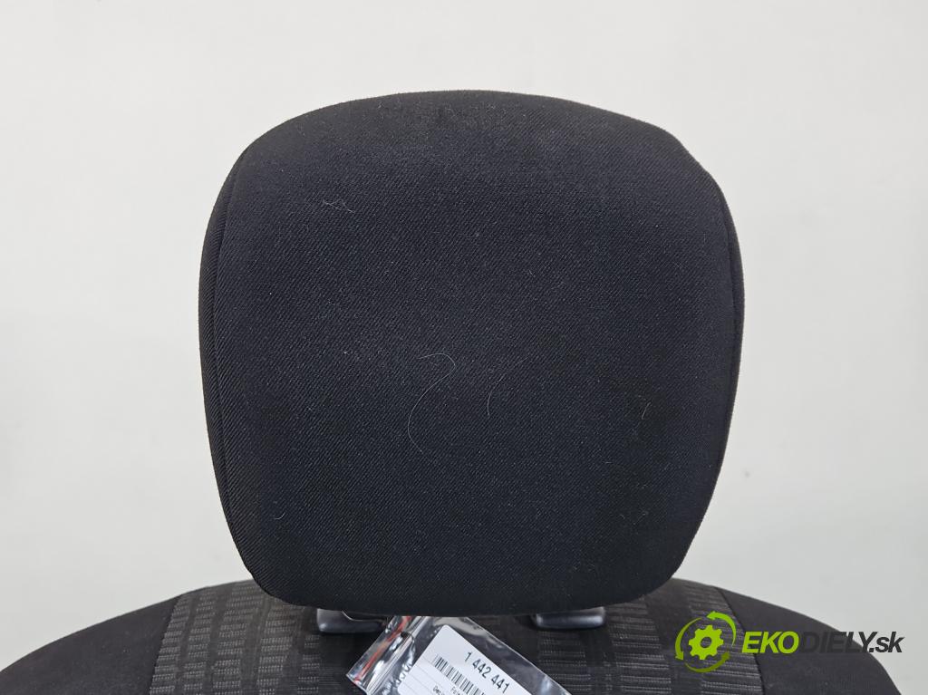 Dacia Duster I 2010-2018 1.6 16V 105 HP manual 77 kW 1598 cm3 5- Sedačka pravý  (Sedačka, sedadlo)