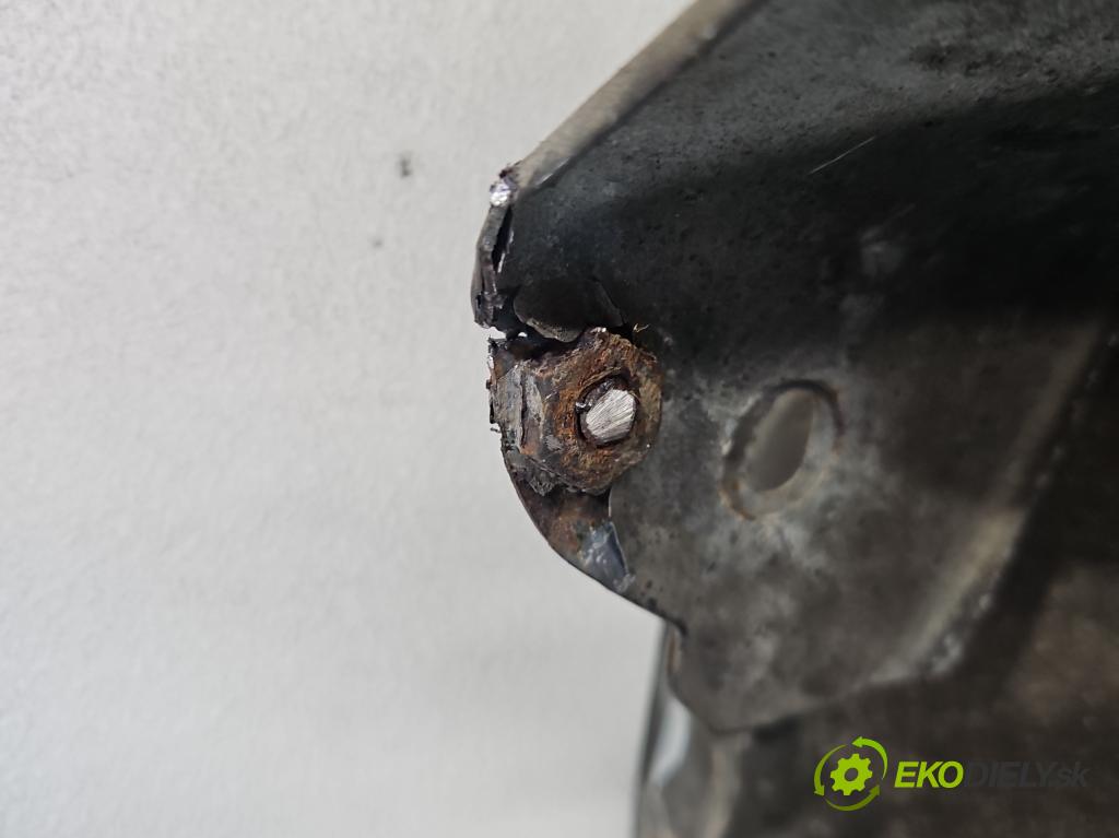 Alfa romeo 159 1.9 jtd 150 hp manual 110 kW 1900 cm3 4- blatnik přední pravý  (Klika dveří ostatní)