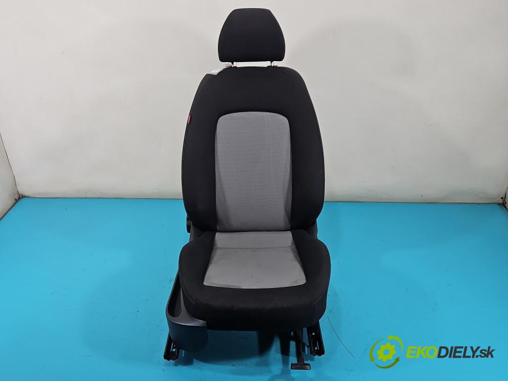 Seat Ibiza IV 6J 2008-2017 1.2 MPI 12V 69KM manual 51 kW 1198 cm3 5- Sedačka pravý  (Sedačka, sedadlo)