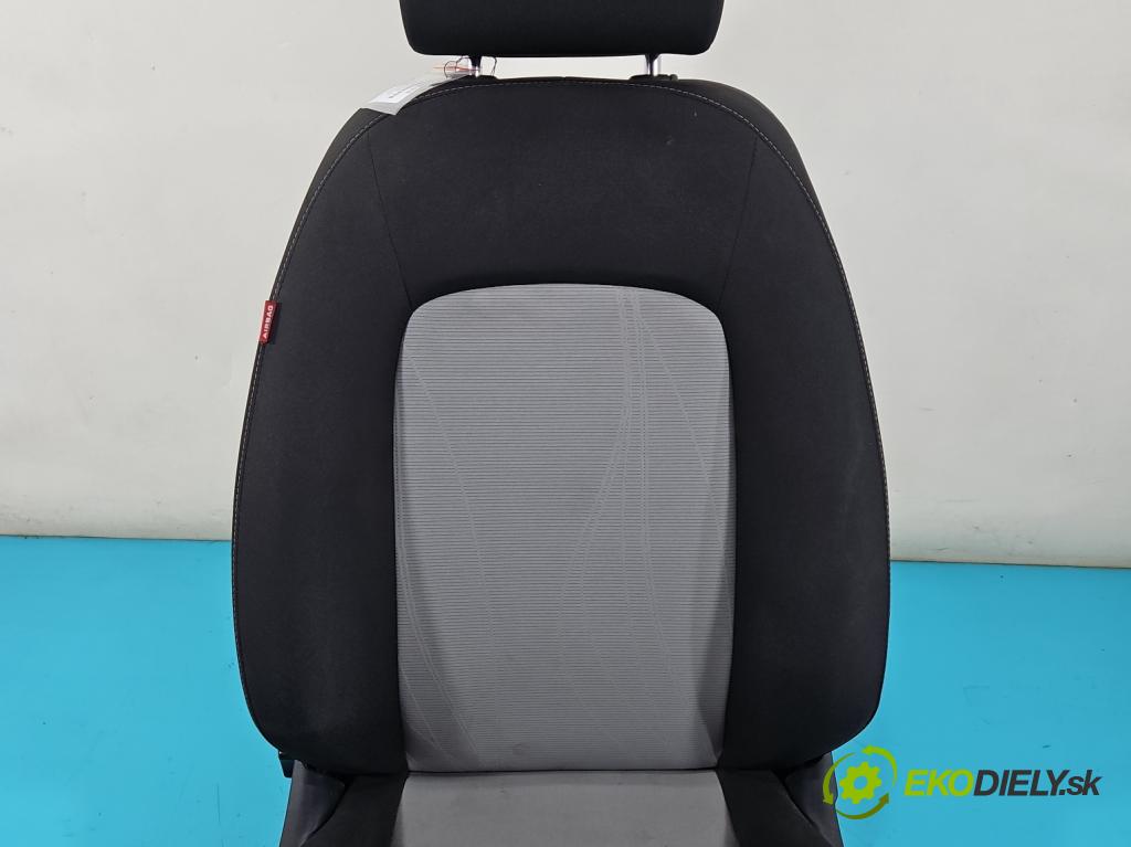 Seat Ibiza IV 6J 2008-2017 1.2 MPI 12V 69KM manual 51 kW 1198 cm3 5- Sedačka pravý  (Sedačka, sedadlo)