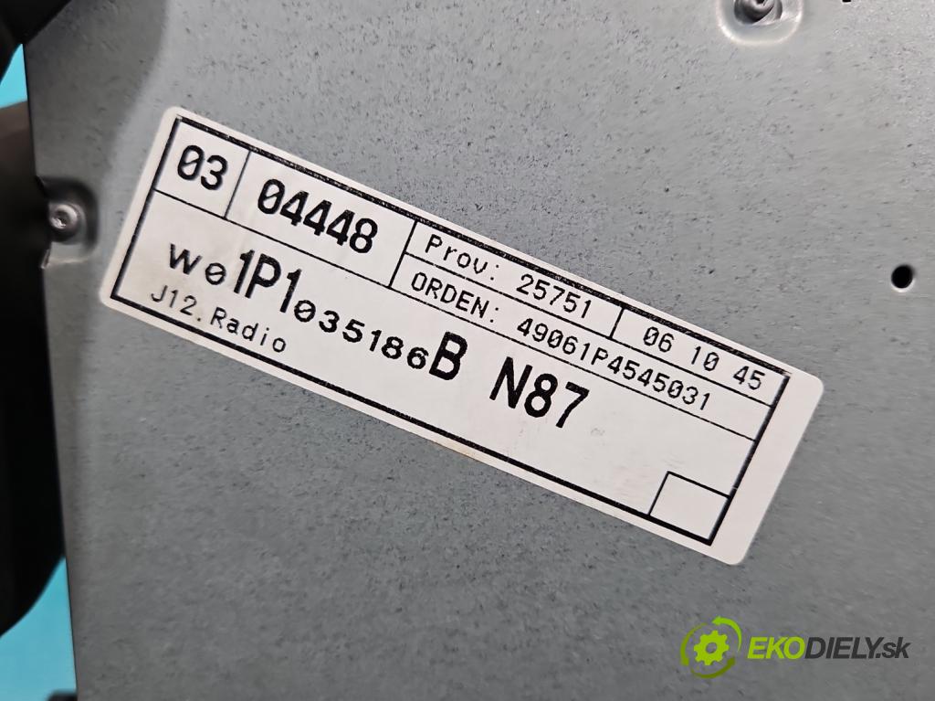 Seat Leon II 2005-2012 1.6 SR 102 HP manual 75 kW 1595 cm3 5- Radio originál 1P1035186B