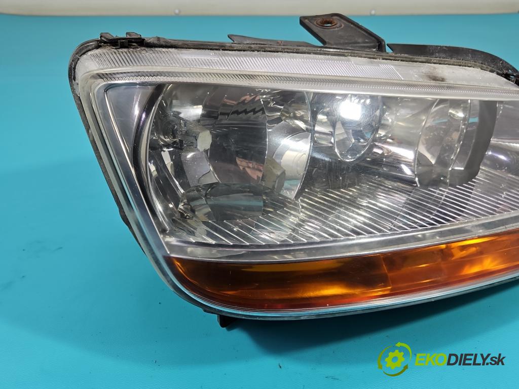 Fiat Idea 1.9 jtd 101 HP manual 74 kW 1910 cm3 5- Reflektor: pravý 51747606 (Svetlo predné pravé)