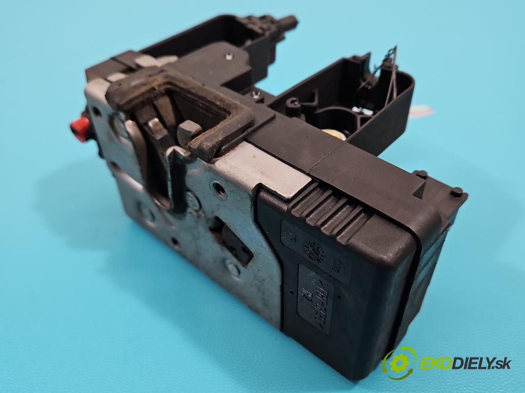 Opel Combo C 2001-2011 1,3.0 cdti 75 hp manual 55 kW 1248 cm3 5- zámek zadní pravý 13157757