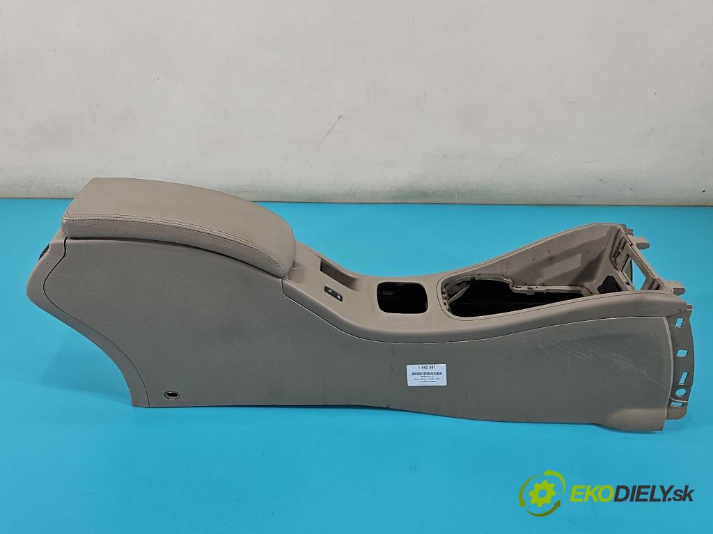 Renault Megane III 2008-2016 2.0 CVT 16V 140 HP automatic 103 kW 1997 cm3 5- operadlo  (Lakťová opierka)