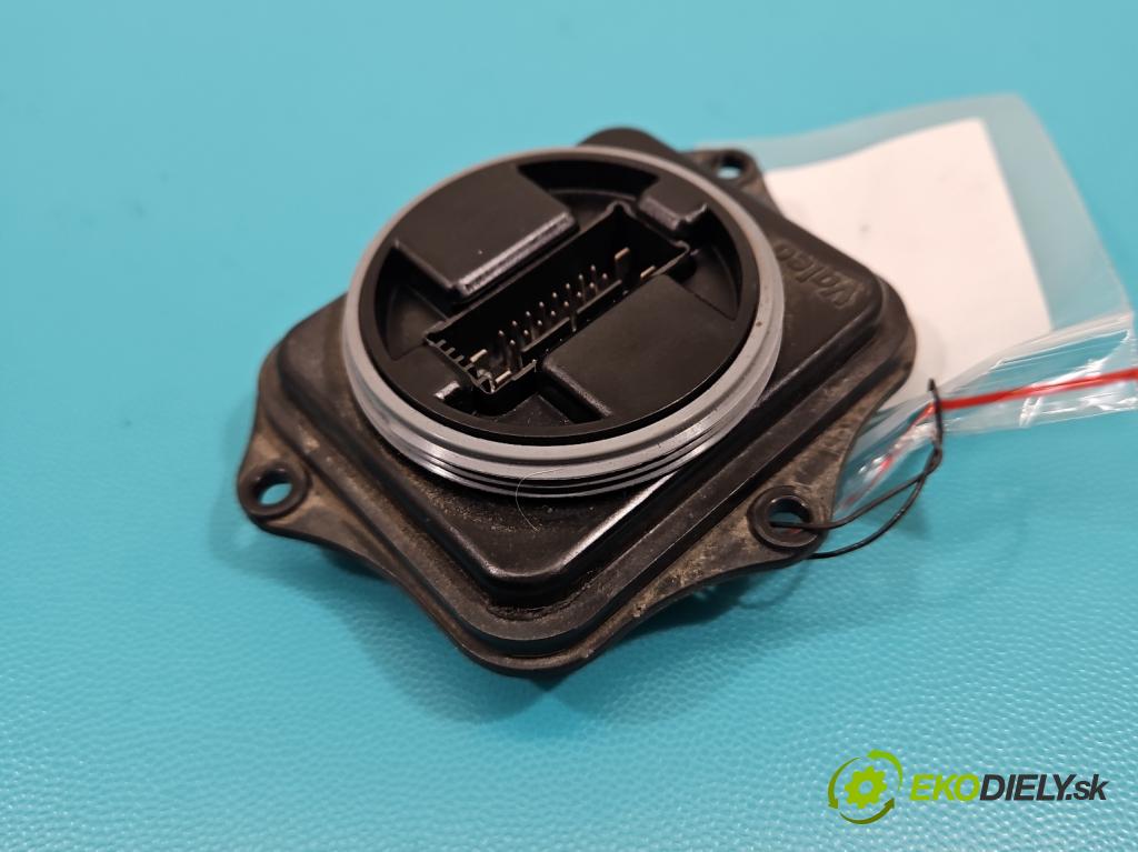 Vw Passat B7 2010-2014 2.0 tdi 140 HP manual 103 kW 1968 cm3 5- střídač: xenon 3D0941329B (Riadiaca jednotka xenónu)