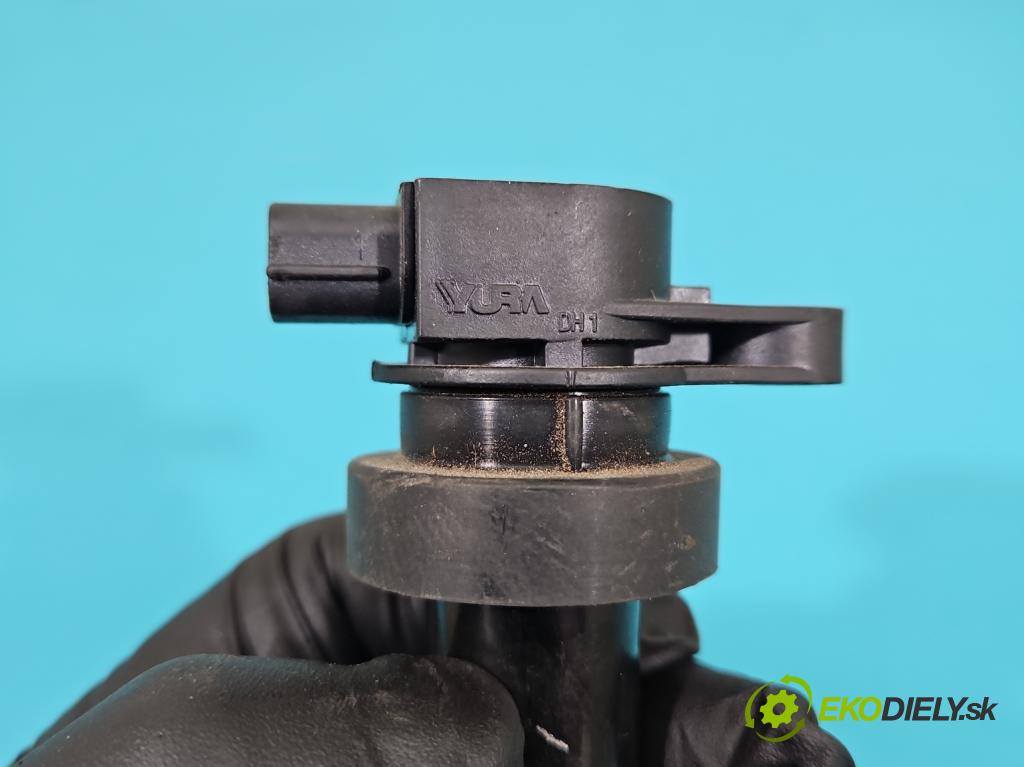 Kia Soul I 2008-2013 1.6 16V 126 HP manual 92,7 kW 1591 cm3 5- cievka zapaľovacia 0040100475 (Zapaľovacia cievka)