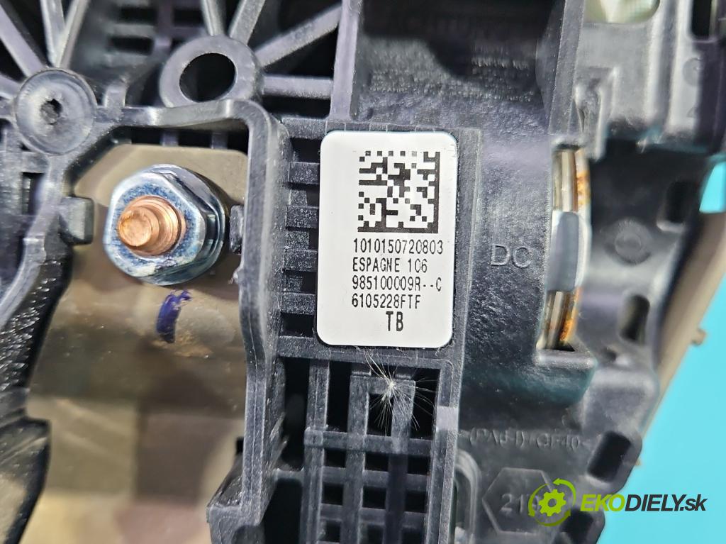 Renault Megane III 2008-2016 2.0 16V 140 HP automatic 103 kW 1997 cm3 5- volant  (Volant)