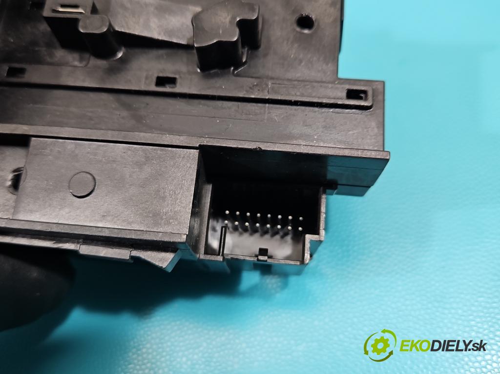 Vw Passat B7 2010-2014 2.0 tdi 140 HP manual 103 kW 1968 cm3 5- Spínačka 3C0905843AD (Spínacia skrinka)