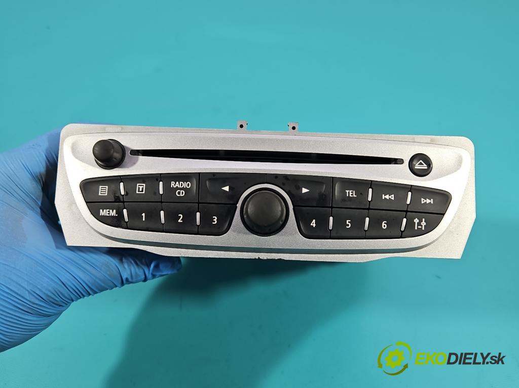 Renault Megane III 2008-2016 2.0 16V 140 HP automatic 103 kW 1997 cm3 5- Radio originál 281159243R