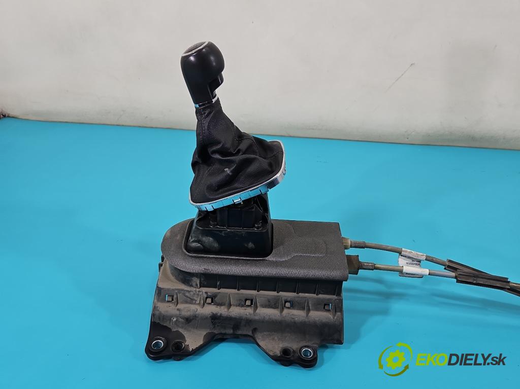 Opel Corsa E 2014-2019 1.4 16V 90 hp manual 66 kW 1398 cm3 5- kulisa změny stupňová 55496803 (Rýchlostné páky / kulisy)
