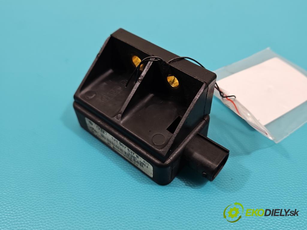 Vw Golf IV 1997-2003 1.9 sdi 68 hp manual 50 kW 1896 cm3 5- snímač ESP 1J1907637B