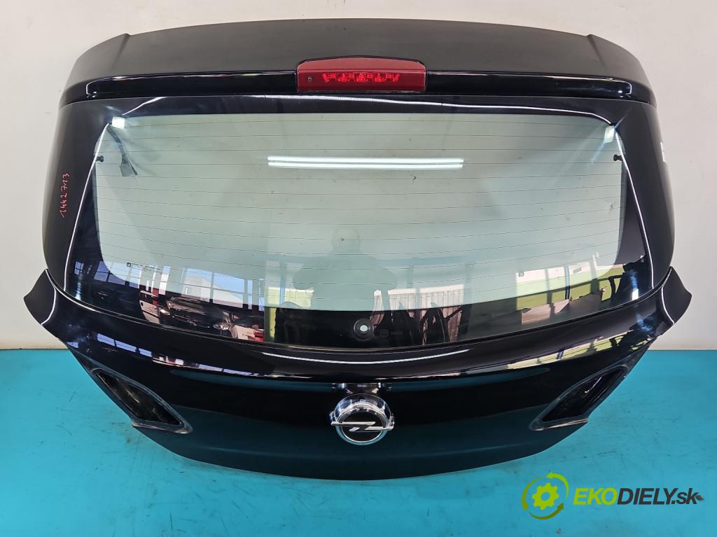 Opel Corsa E 2014-2019 1.4 16V 90 hp manual 66 kW 1398 cm3 5- zadní kufrové dveře  (Zadní kapoty)