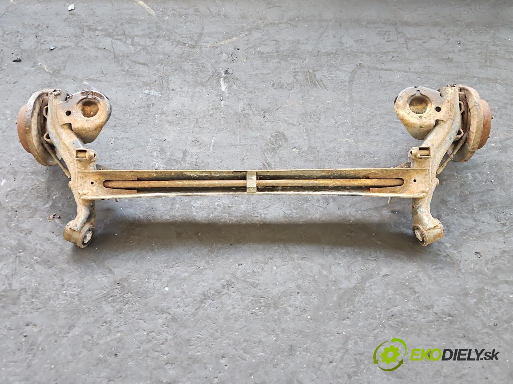 Kia Soul I 2008-2013 1.6 16V 126 hp manual 92,7 kW 1591 cm3 5- zadní výztuha  (Výztuhy zadní)