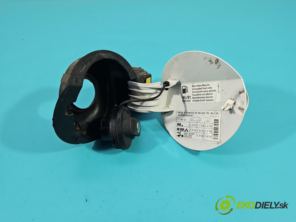 Seat Ibiza IV 6J 2008-2017 1.2 MPI 12V 69KM manual 51 kW 1198 cm3 5- Klapka nalévání paliva  (Ostatné)