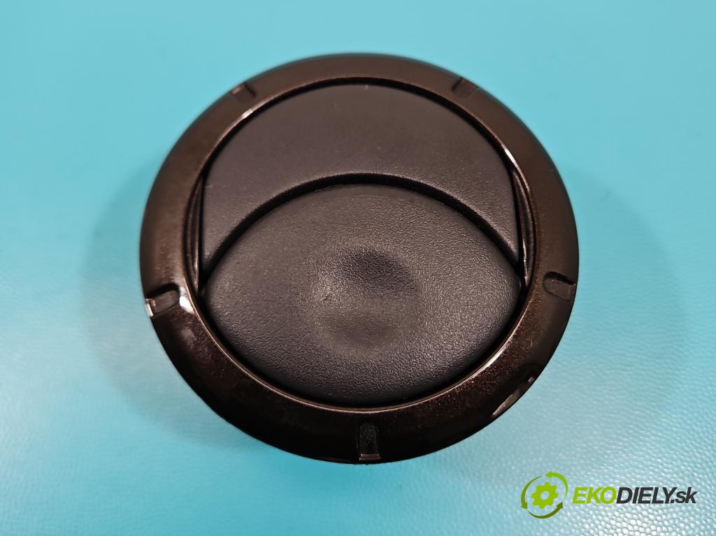 Dacia Duster I 2010-2018 1.6 16V 105 HP manual 77 kW 1598 cm3 5- Mřížka: kúrenia stredová 87606726 (Mriežka kúrenia (fukár))