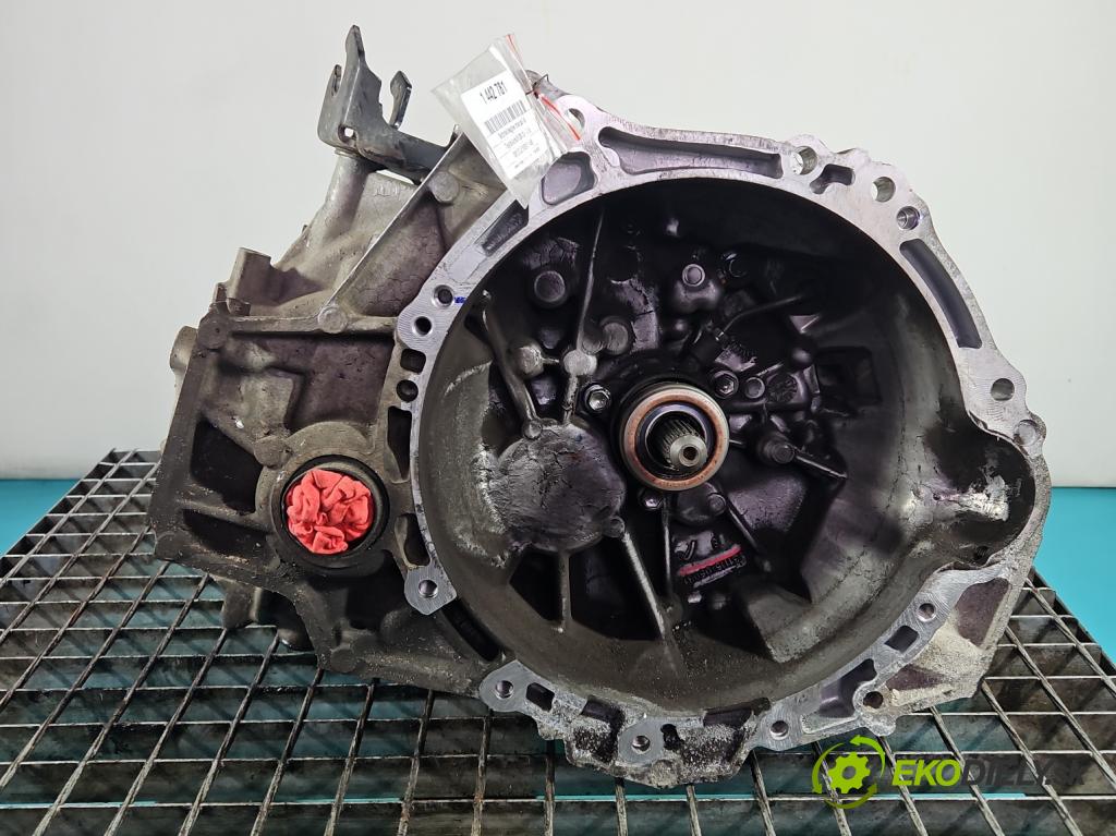 Toyota Auris II 2012-2018 1.6 16V 132  HP manual 97 kW 1598 cm3 5- prevodovka stupeň,rýchlosť manual 31115-05031