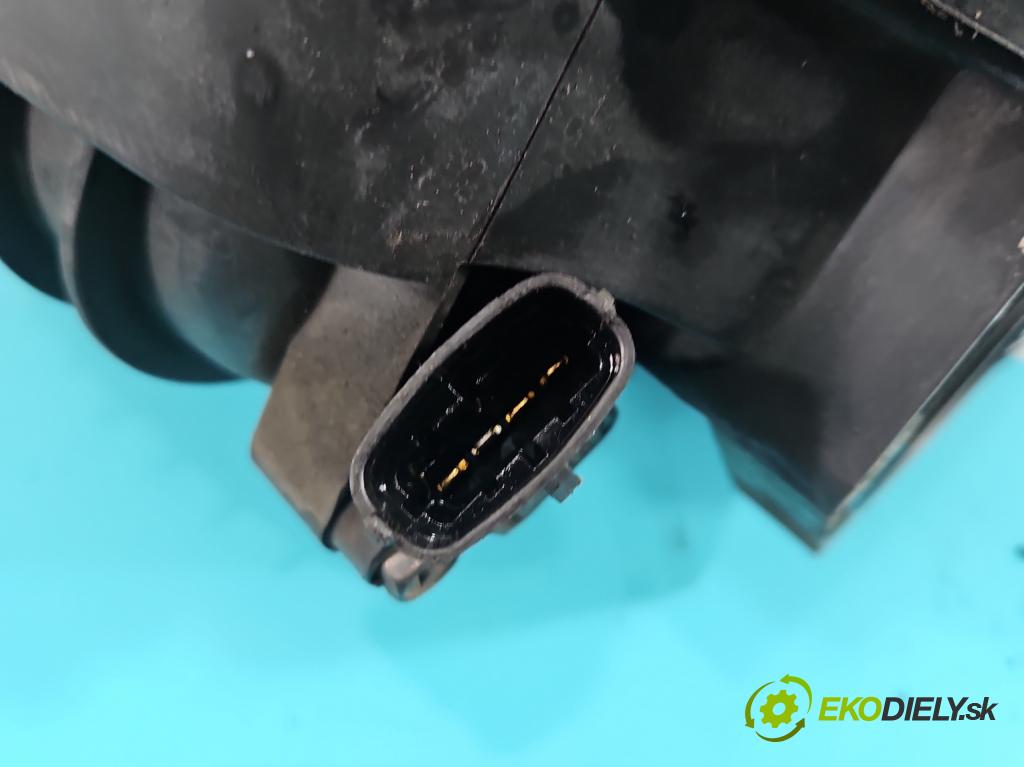 Kia Soul I 2008-2013 1.6 16V 126 HP manual 92,7 kW 1591 cm3 5- zvod nasávací 05198910 (Sacie potrubie)