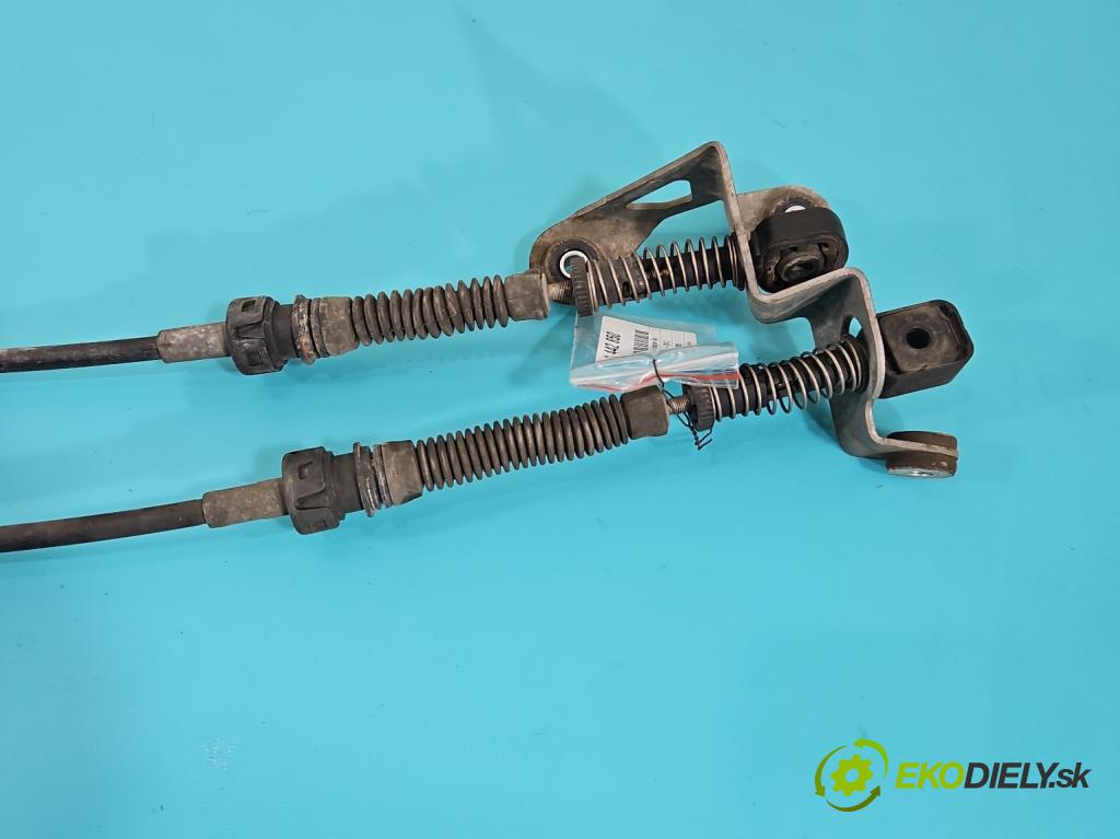 Seat Leon II 2005-2012 1.6 SR 102 HP manual 75 kW 1595 cm3 5- Páka: Změny: stupeň,rýchlosť 1K0711049BE (Rýchlostná páka (kulisa))