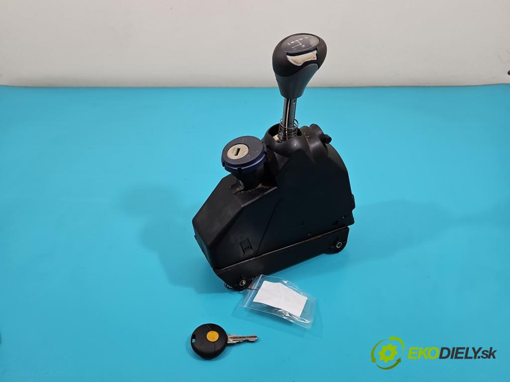 Smart Fortwo 1998-2007 41 HP automatic 30 kW 599 cm3 3- Spínačka  (Spínacia skrinka)