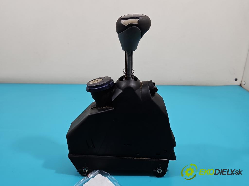 Smart Fortwo 1998-2007 41 HP automatic 30 kW 599 cm3 3- Spínačka  (Spínacia skrinka)