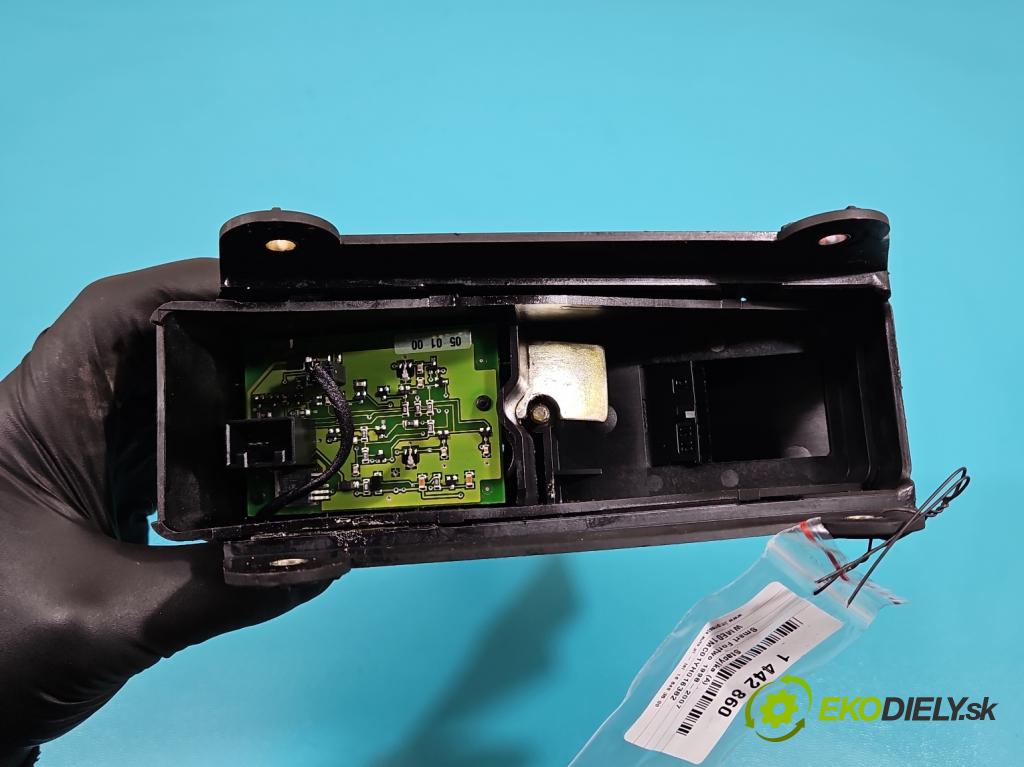 Smart Fortwo 1998-2007 41 HP automatic 30 kW 599 cm3 3- Spínačka  (Spínacia skrinka)