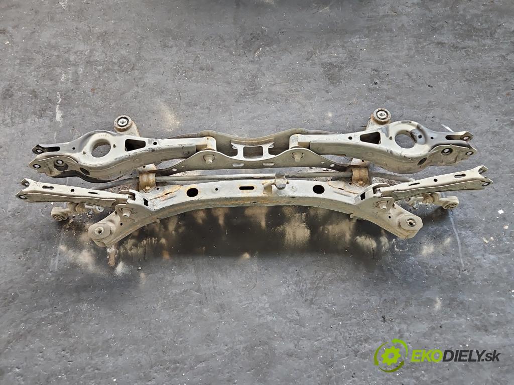 Kia Optima IV 2015-2020 1.7 crdi 141 hp automatic 104 kW 1685 cm3 5- zadní výztuha  (Výztuhy zadní)