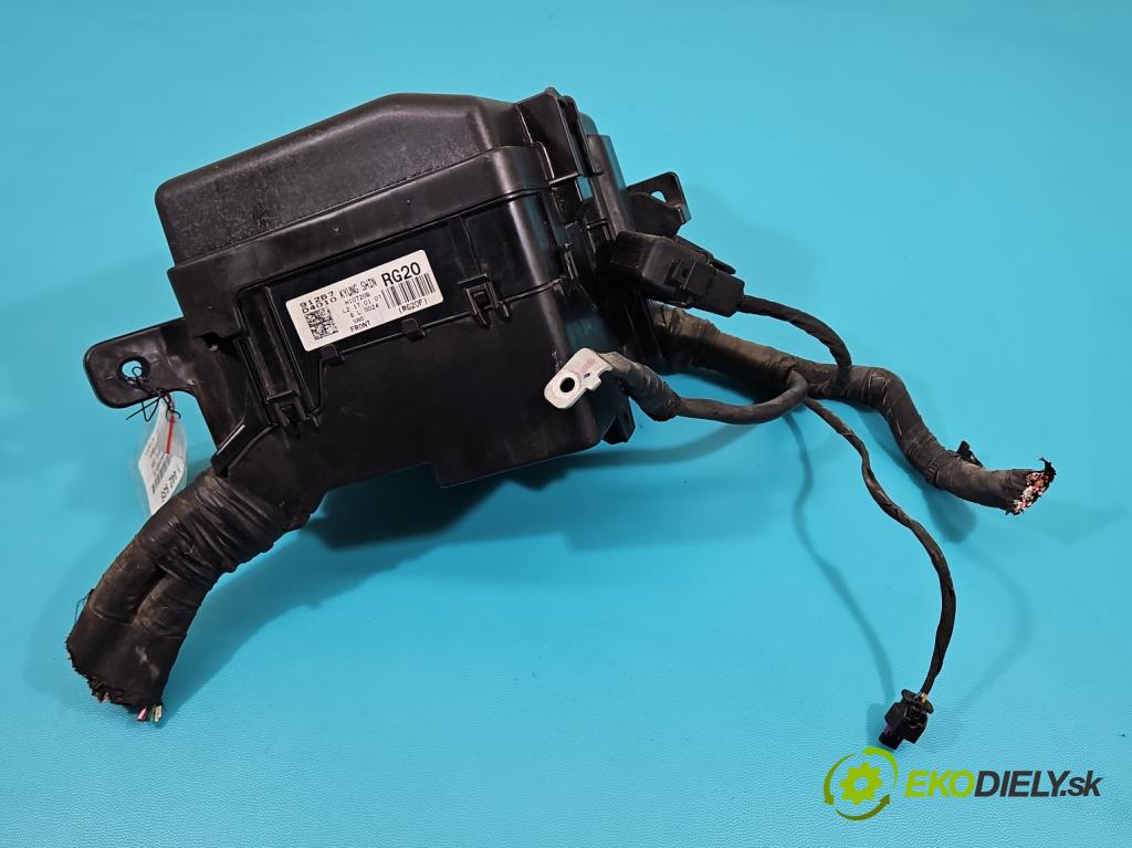 Kia Optima IV 2015-2020 1.7 crdi 141 hp automatic 104 kW 1685 cm3 5- skříňka pojistková 912B7-D4010 (Pojistkové skříňky)