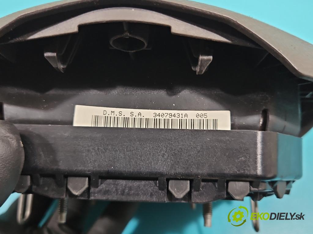 Dacia Duster I 2010-2018 1.6 16V 105 HP manual 77 kW 1598 cm3 5- airbag vzduch: Řidiči: 985100037R (Airbag)