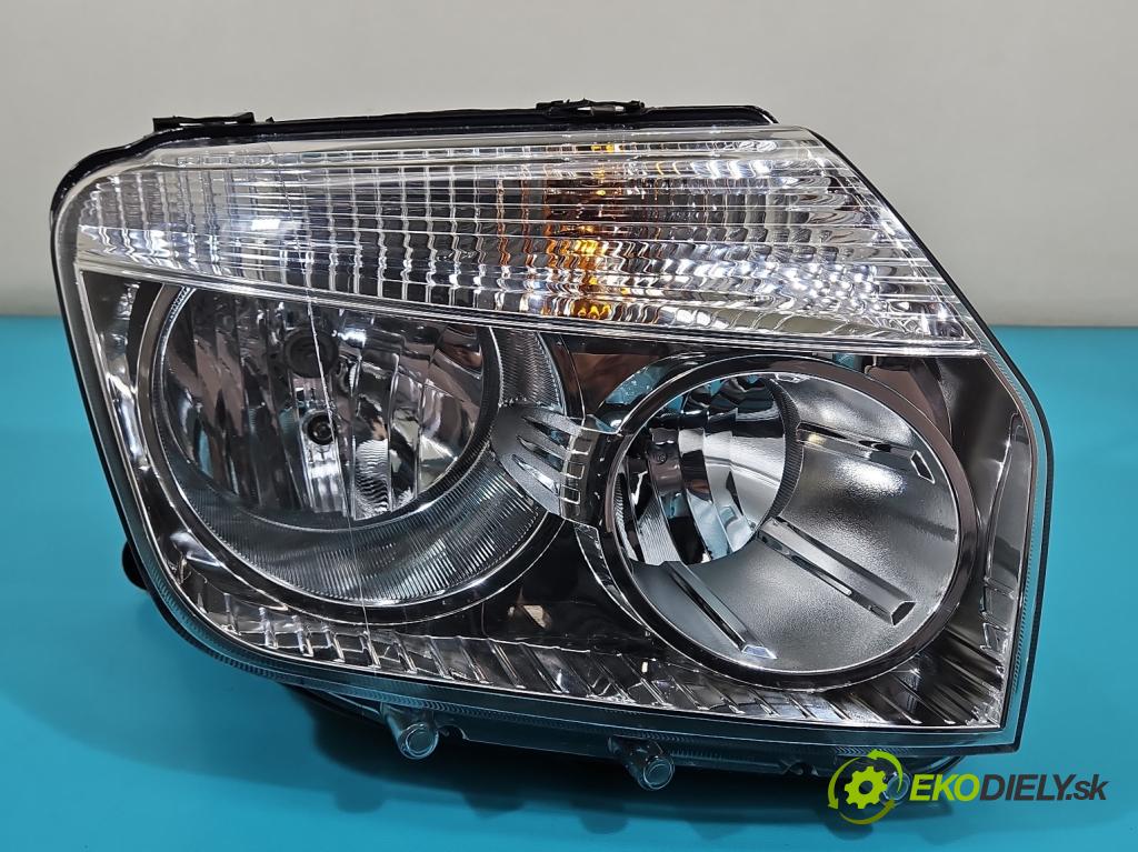Dacia Duster I 2010-2018 1.6 16V 105 HP manual 77 kW 1598 cm3 5- Reflektor: pravý  (Svetlo predné pravé)