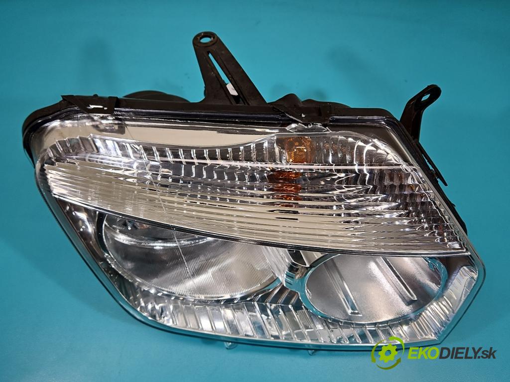 Dacia Duster I 2010-2018 1.6 16V 105 HP manual 77 kW 1598 cm3 5- Reflektor: pravý  (Svetlo predné pravé)