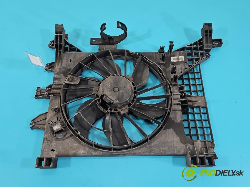 Dacia Duster I 2010-2018 1.6 16V 105 HP manual 77 kW 1598 cm3 5- Ventilátor chladiča 8200880555