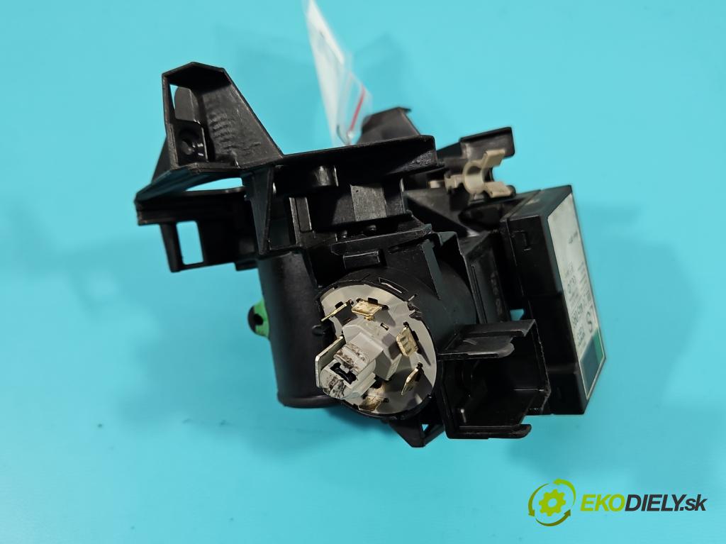 Opel Zafira A 1999-2005 2.2 dti 125 HP manual 92 kW 2172 cm3 5- Spínačka  (Spínacia skrinka)